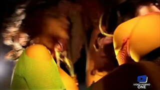 Aku tresna nalika wong sing aku jancok ditempelake