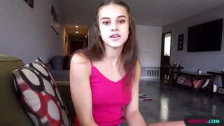 ���បស់ខ្ញុំ stepsister នរកឃើញរបស់នាងប្រុសត្រូវបានគេលួចបន្លំរបស់នាងនិងចង់ទទួលបានវិញគាត់នាងបានសួរខ្ញុំដើម្បីសូររបស់នាងនិងឱ្យនាងយករូបភាពនៃយើង-អេលីរូបព្រះ