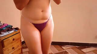 آماتور مادر fucks در و بمکد آلت تناسلی مرد من وقتی که من به خانه از تحصیل در تمام طول روز