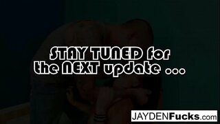 Ħoxna ħabib tagħha fuq