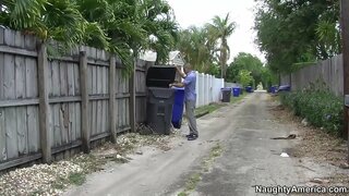 Żewġ Lynn sess tagħha tifel ħabib barra