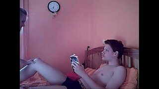 StepBrother U A. D. Tieħu Reali Dilettanti-Xena