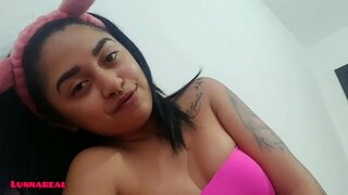 ���្នាក់យកបន្ទប់របស់អ្នកគឺខ្លាំងណាស់ Horny